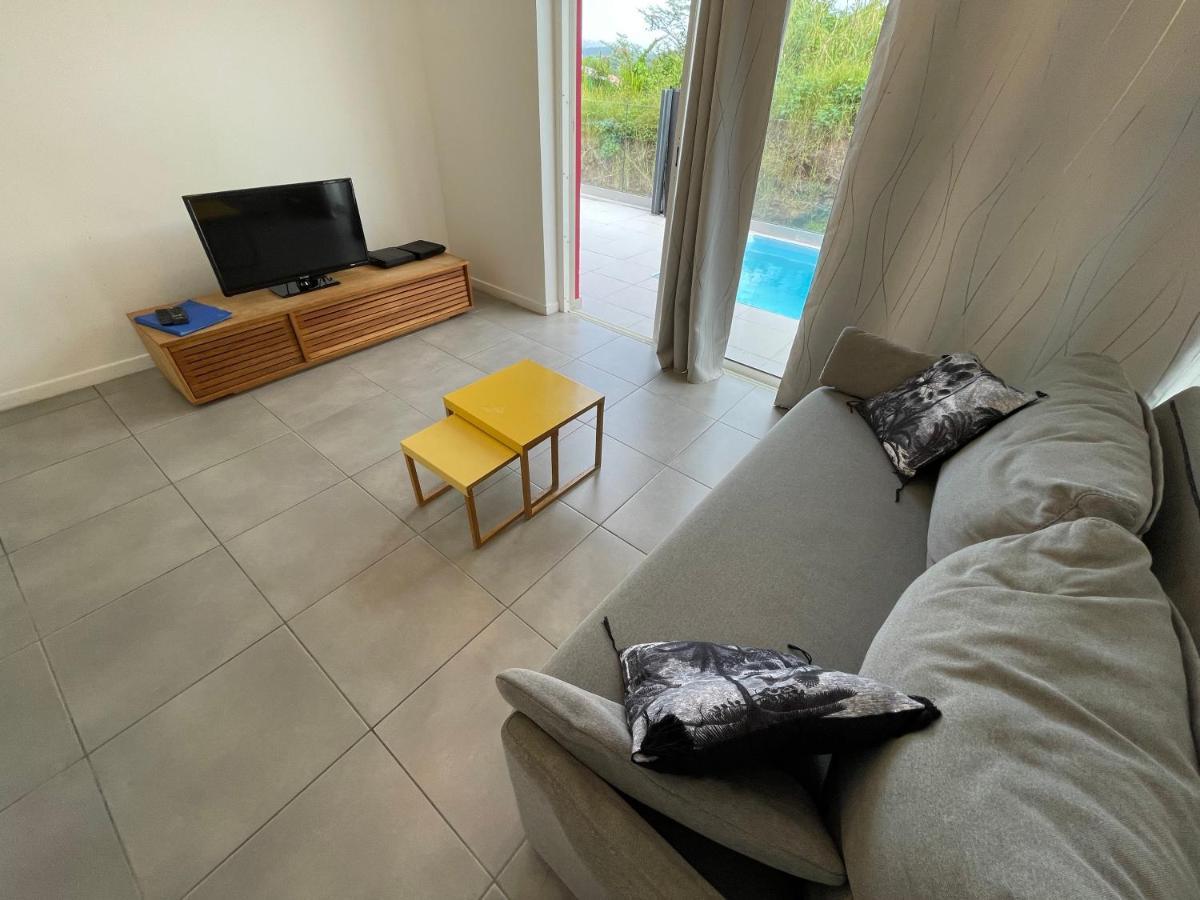 La Villa Jalna Grenadine Deux Chambres Et Piscine Privee 莱特鲁瓦西莱 外观 照片