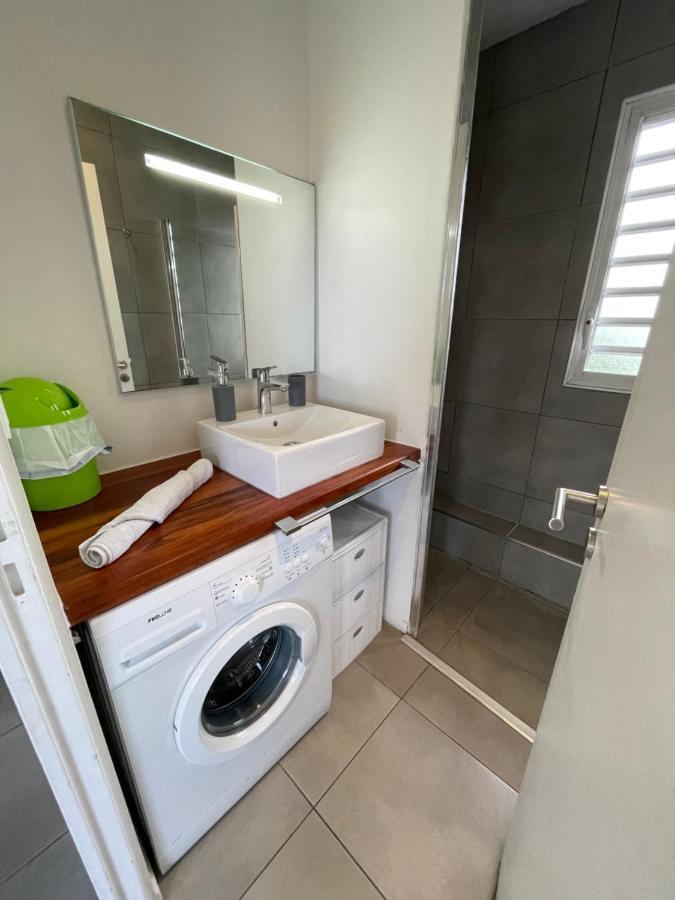 La Villa Jalna Grenadine Deux Chambres Et Piscine Privee 莱特鲁瓦西莱 外观 照片