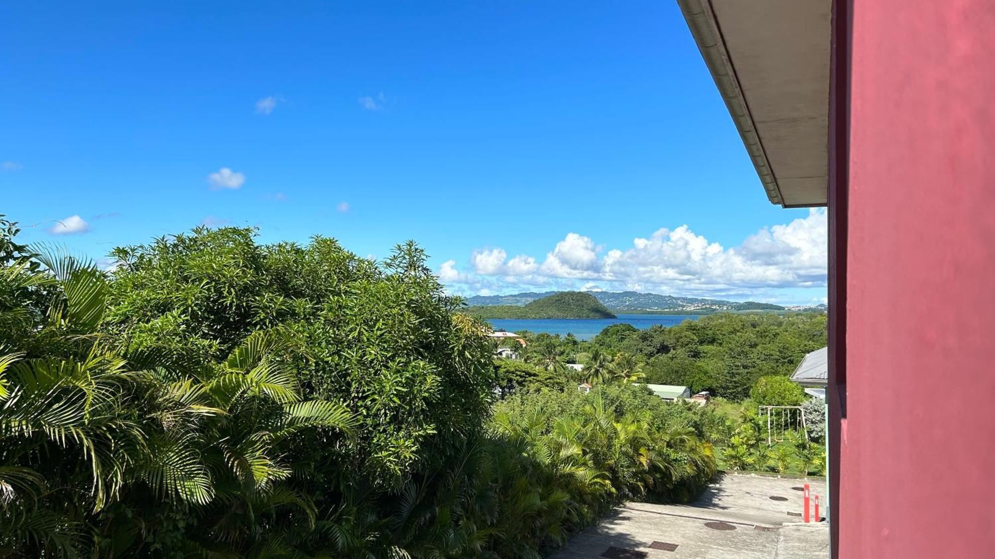 La Villa Jalna Grenadine Deux Chambres Et Piscine Privee 莱特鲁瓦西莱 外观 照片