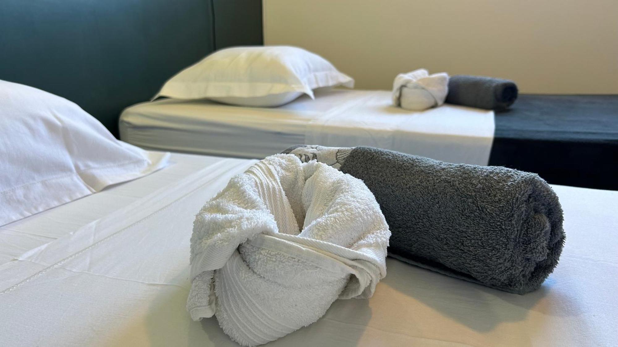 La Villa Jalna Grenadine Deux Chambres Et Piscine Privee 莱特鲁瓦西莱 外观 照片