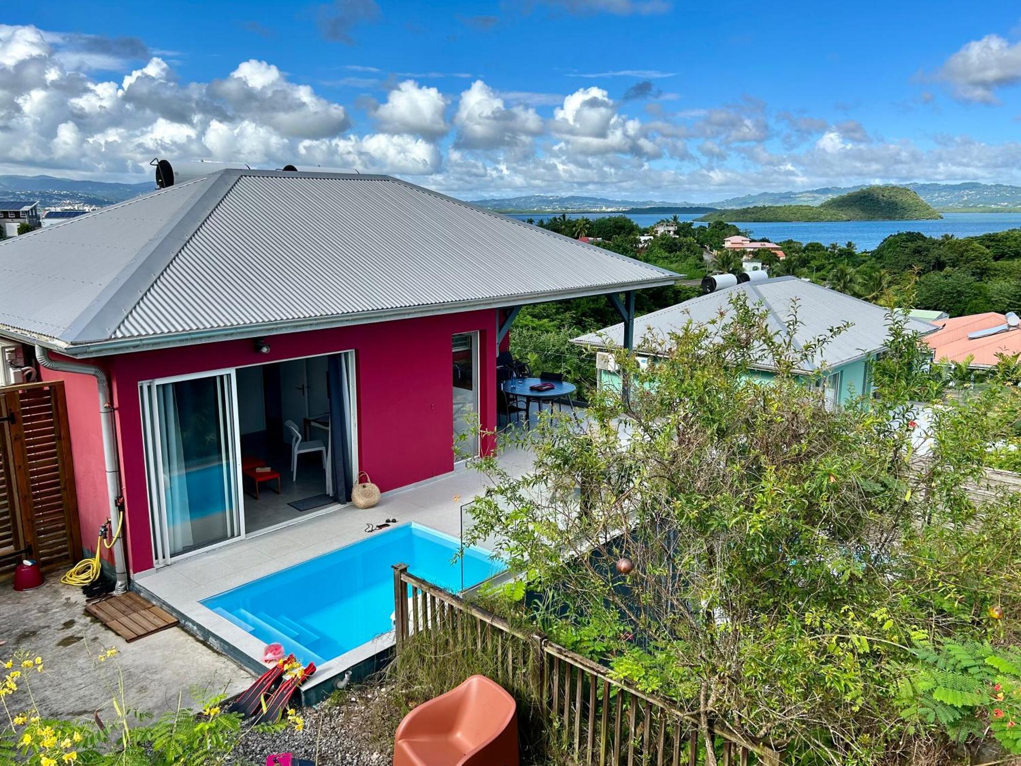La Villa Jalna Grenadine Deux Chambres Et Piscine Privee 莱特鲁瓦西莱 外观 照片
