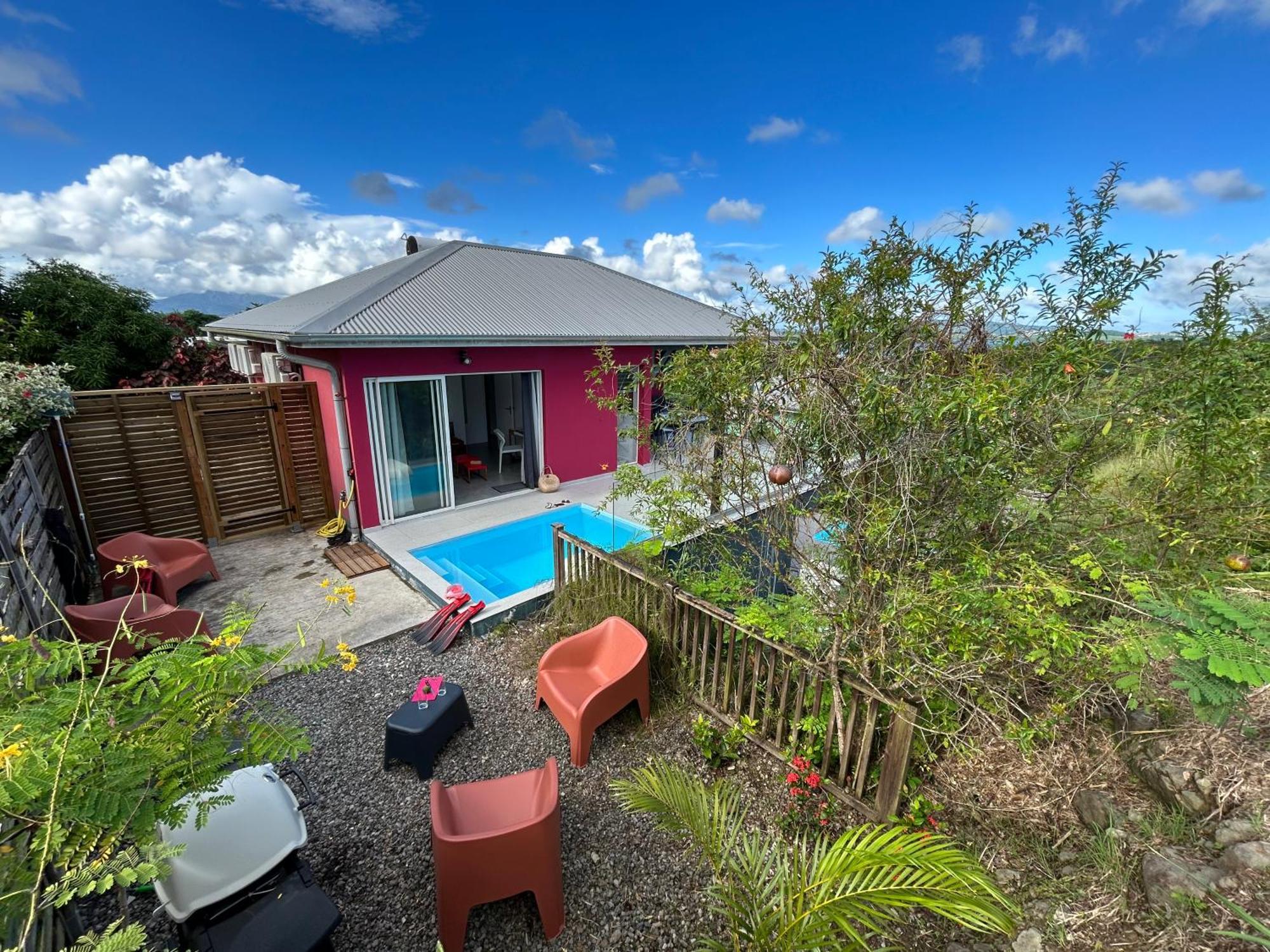 La Villa Jalna Grenadine Deux Chambres Et Piscine Privee 莱特鲁瓦西莱 外观 照片
