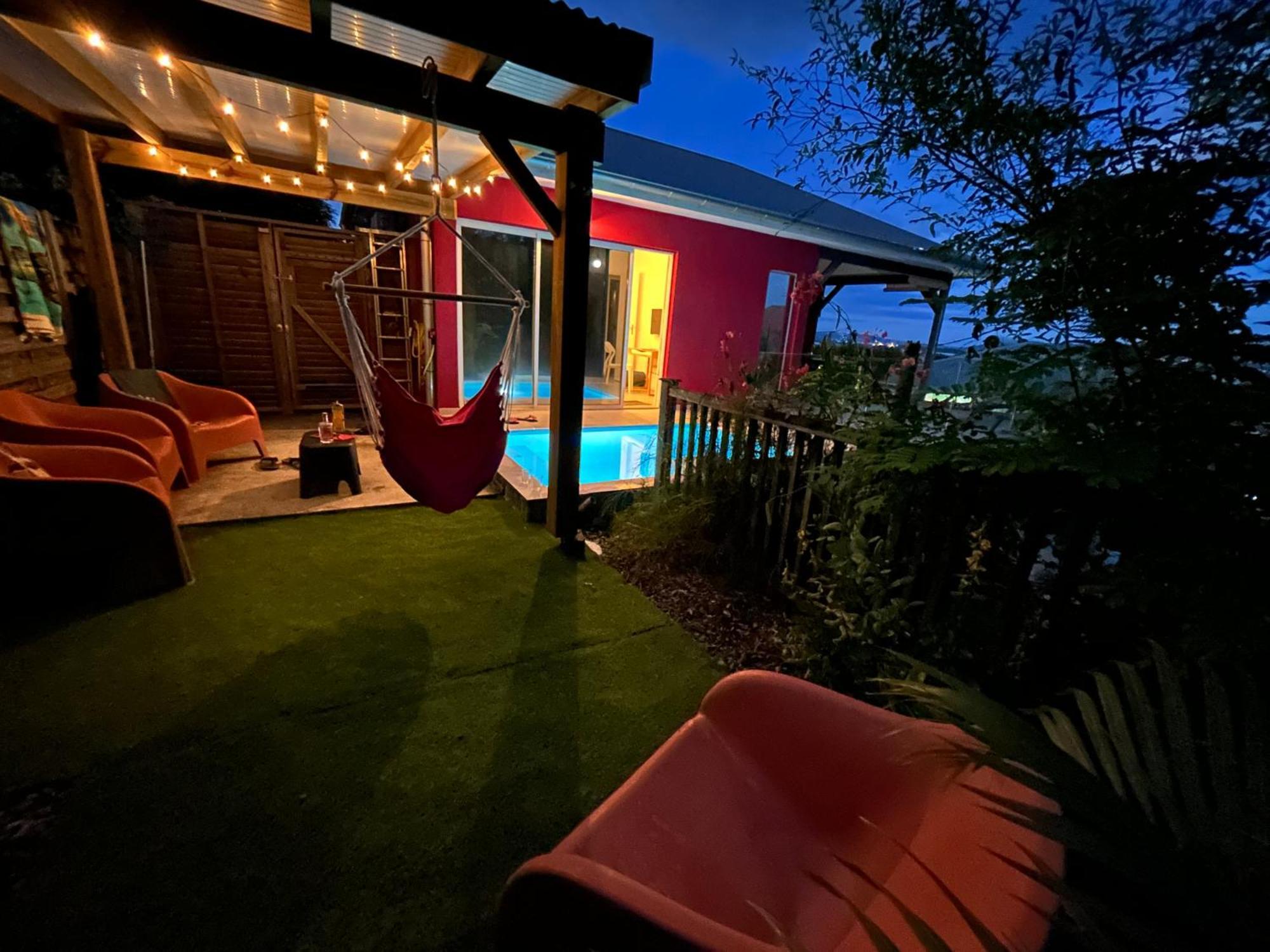 La Villa Jalna Grenadine Deux Chambres Et Piscine Privee 莱特鲁瓦西莱 外观 照片